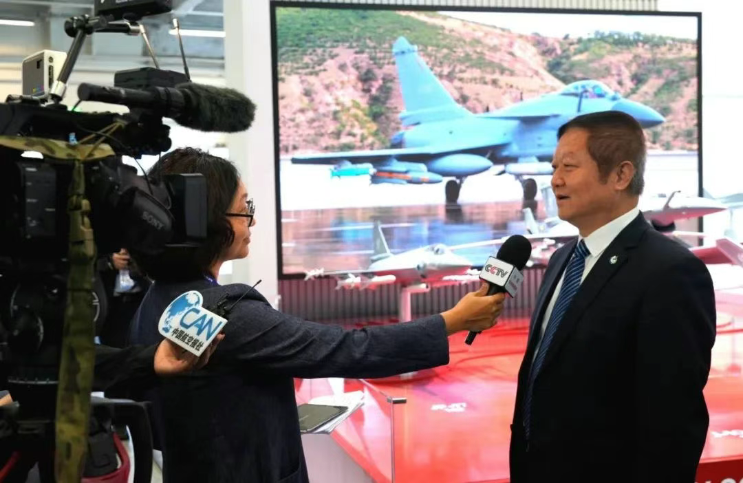 “20”家族、“翼龙”无人机、AG600悉数亮相 