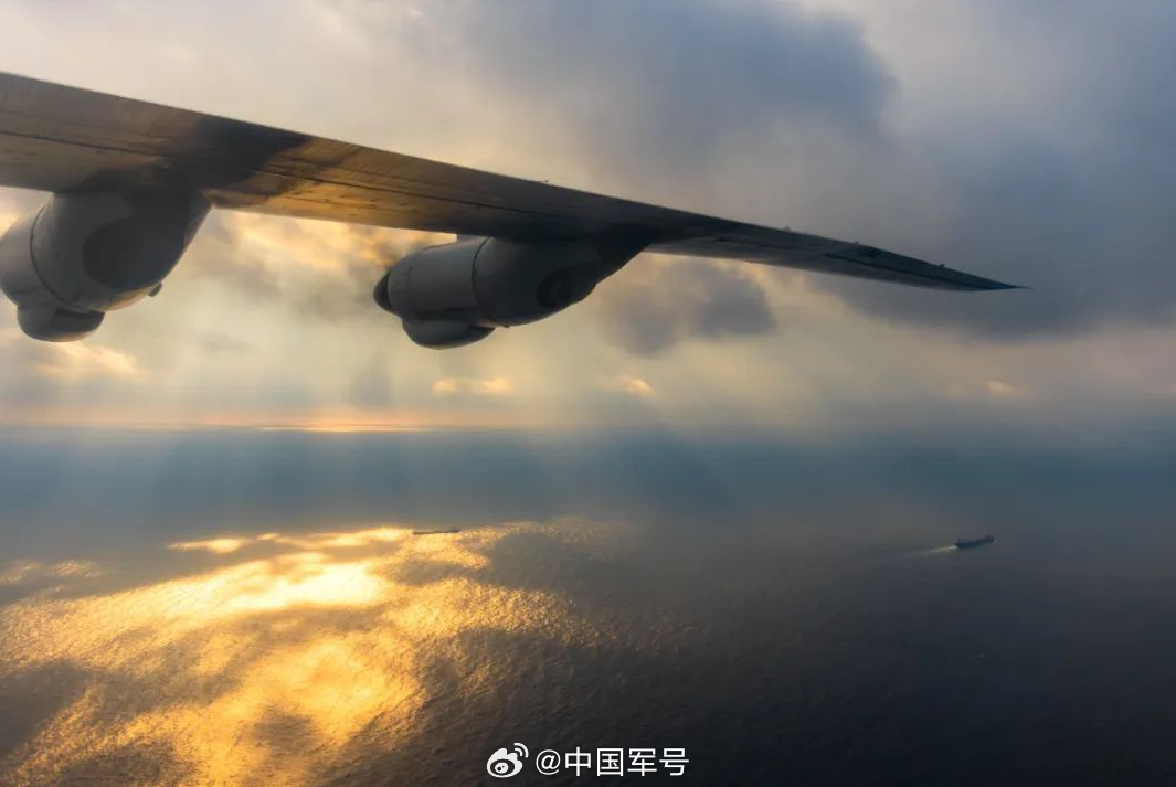 昼夜不停！战鹰与晚霞同框氛围感拉满