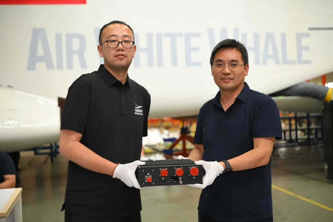 计算所向白鲸航线成功交付W5000大型货运无人飞机航电系统及飞控电子系统装机件