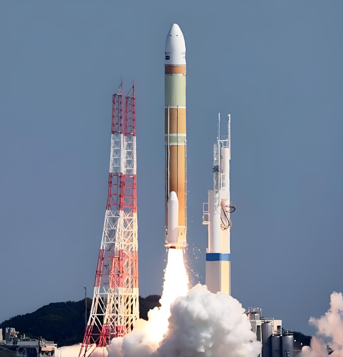 日本新构型H3运载火箭完成静态点火试验