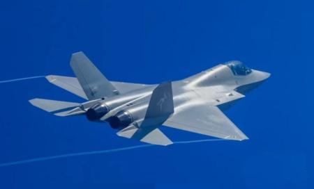 【航化说】9·3大阅兵航空装备前瞻：从国之重器读懂强军之路