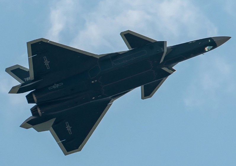 【航化说】9·3大阅兵航空装备前瞻：从国之重器读懂强军之路