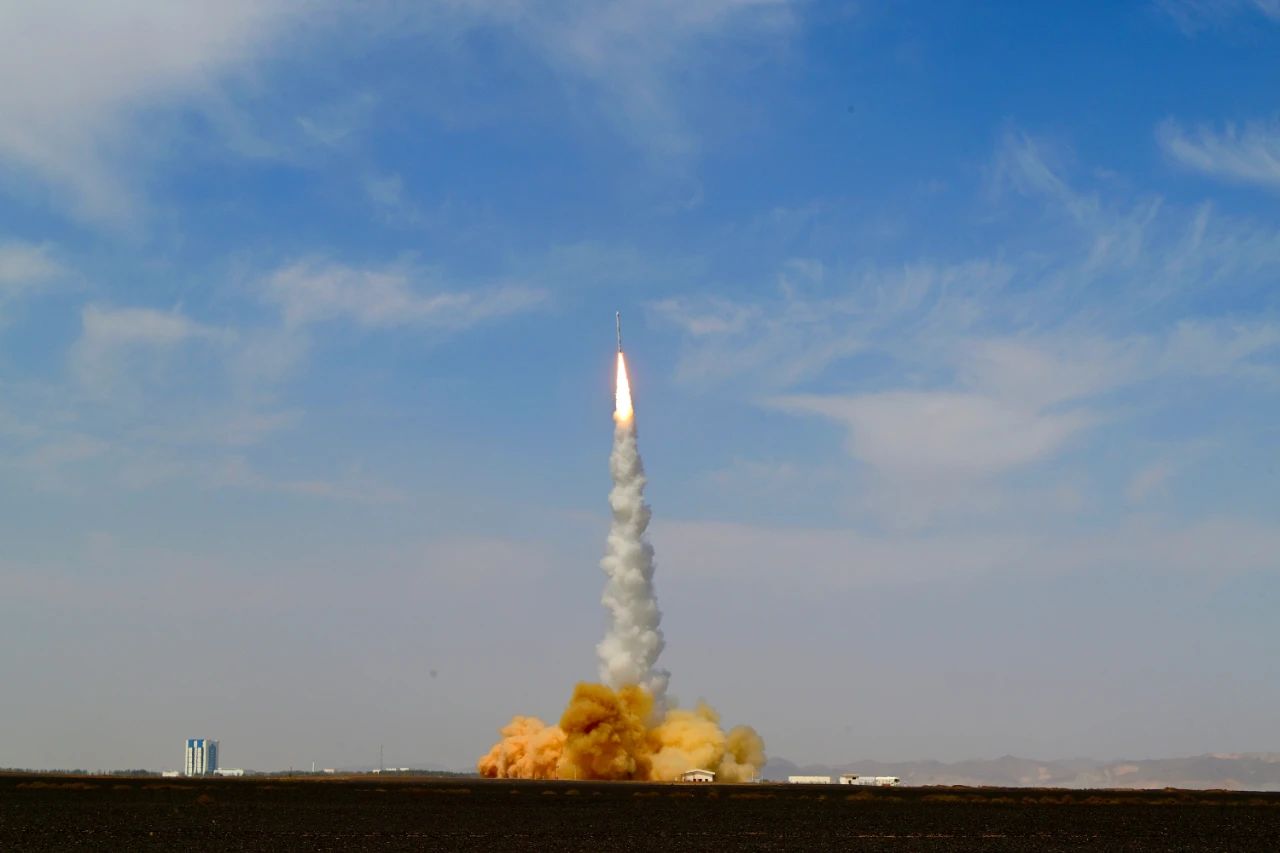 双曲线一号遥十运载火箭发射成功