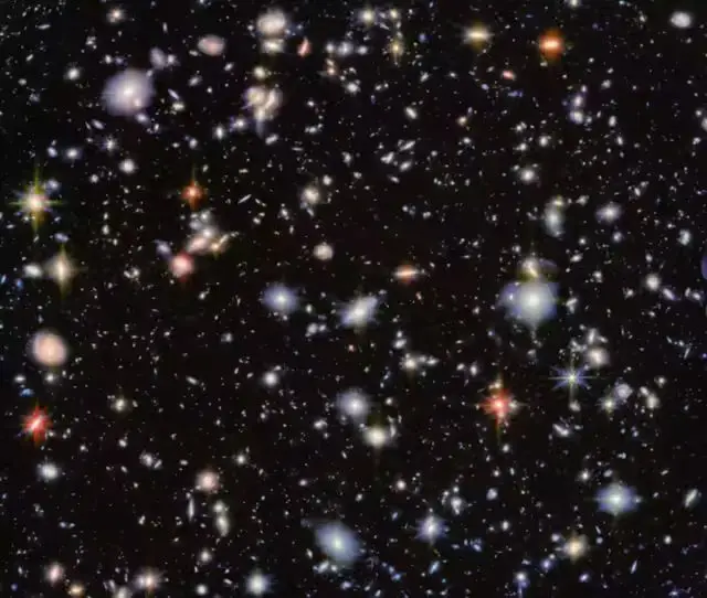 迄今最清晰宇宙图像：韦布望远镜重访哈勃超深场，耗时近 100 小时拍摄