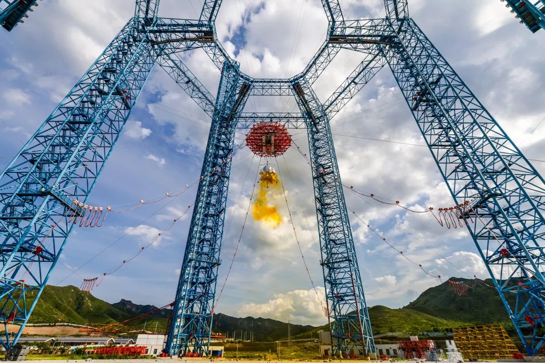 新突破！揽月月面着陆器着陆起飞综合验证试验取得圆满成功