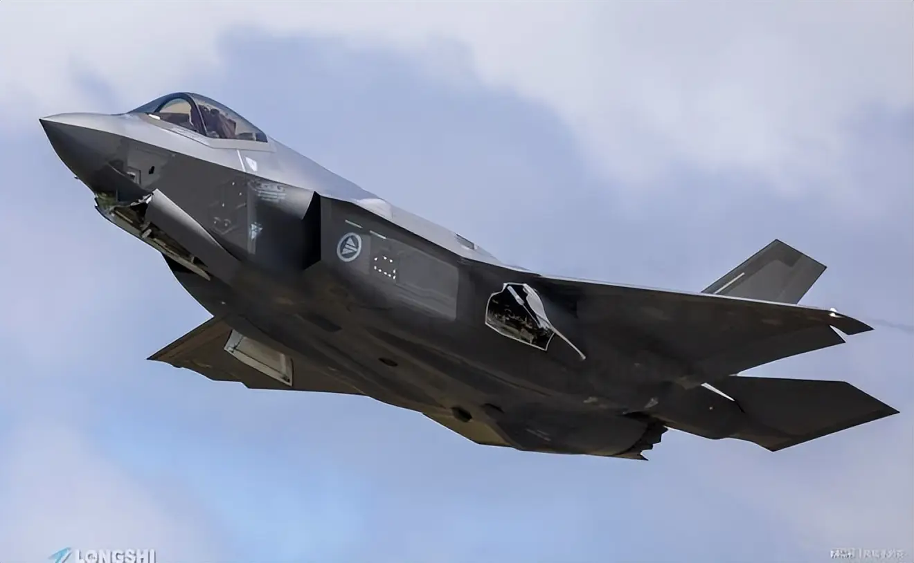F-35神话崩塌！多国退单掀军购地震，体系作战改写空战规则 