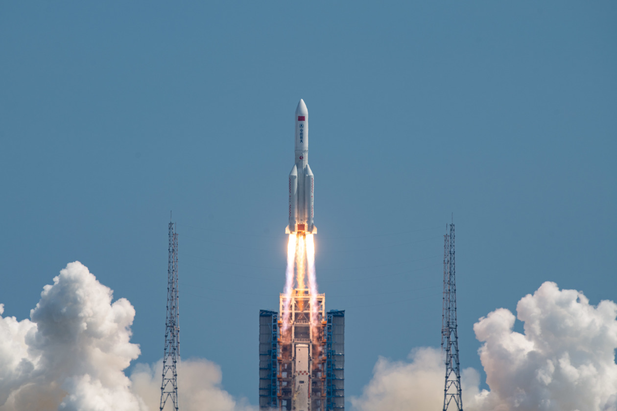长五乙火箭携手远征二号上面级成功发射卫星互联网低轨卫星