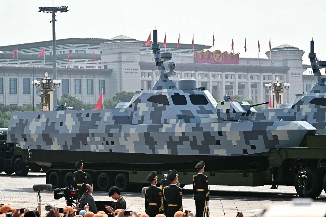 九三阅兵多款装备首发，盘点“大国重器”背后的复合材料