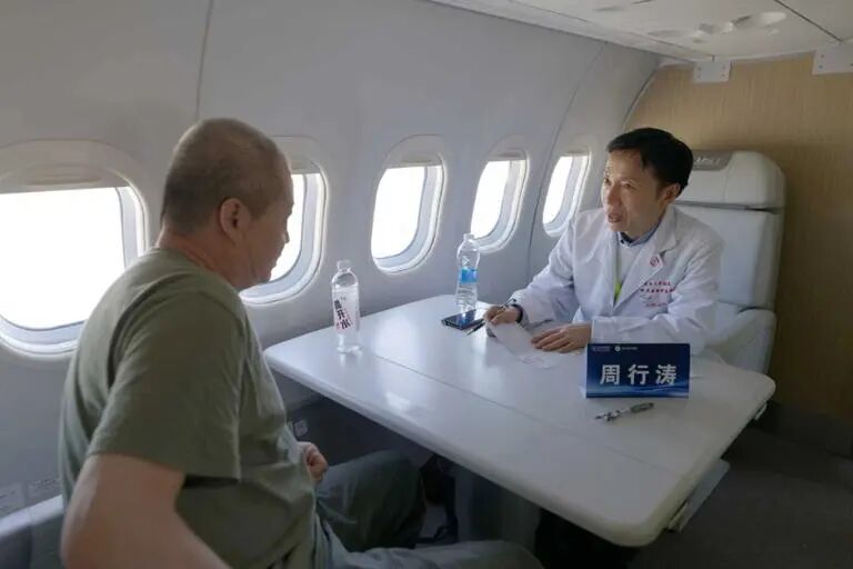 我国自主研发“五官健康C909医疗飞机”完成首飞
