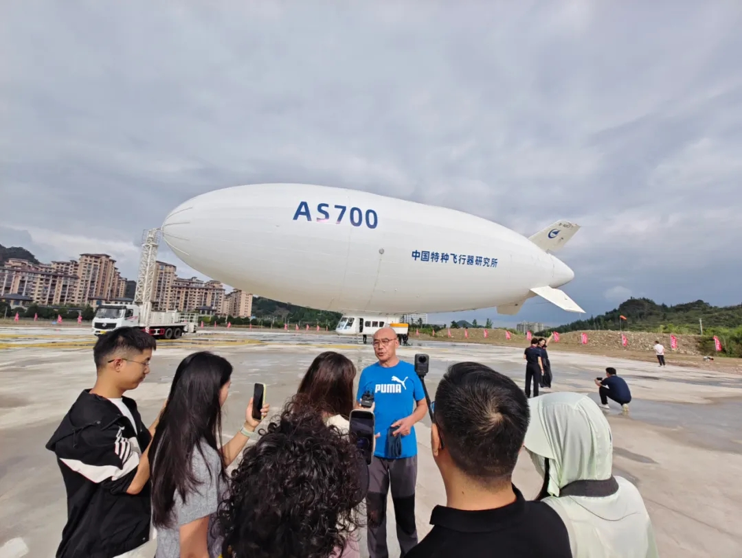 不只是惊艳！“祥云”落关岭，低空力量解锁乡村振兴新赛道