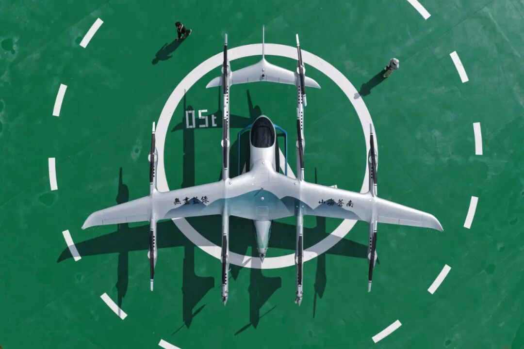 峰飞航空完成全球首次2吨级eVTOL海上风电平台飞行