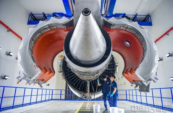 海口吉耐斯首台发动机试车圆满成功 海口吉耐斯首台发动机试车圆满成功