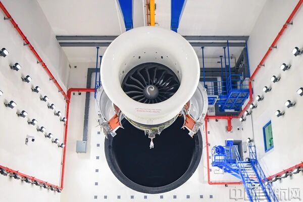海口吉耐斯首台发动机试车圆满成功 海口吉耐斯首台发动机试车圆满成功