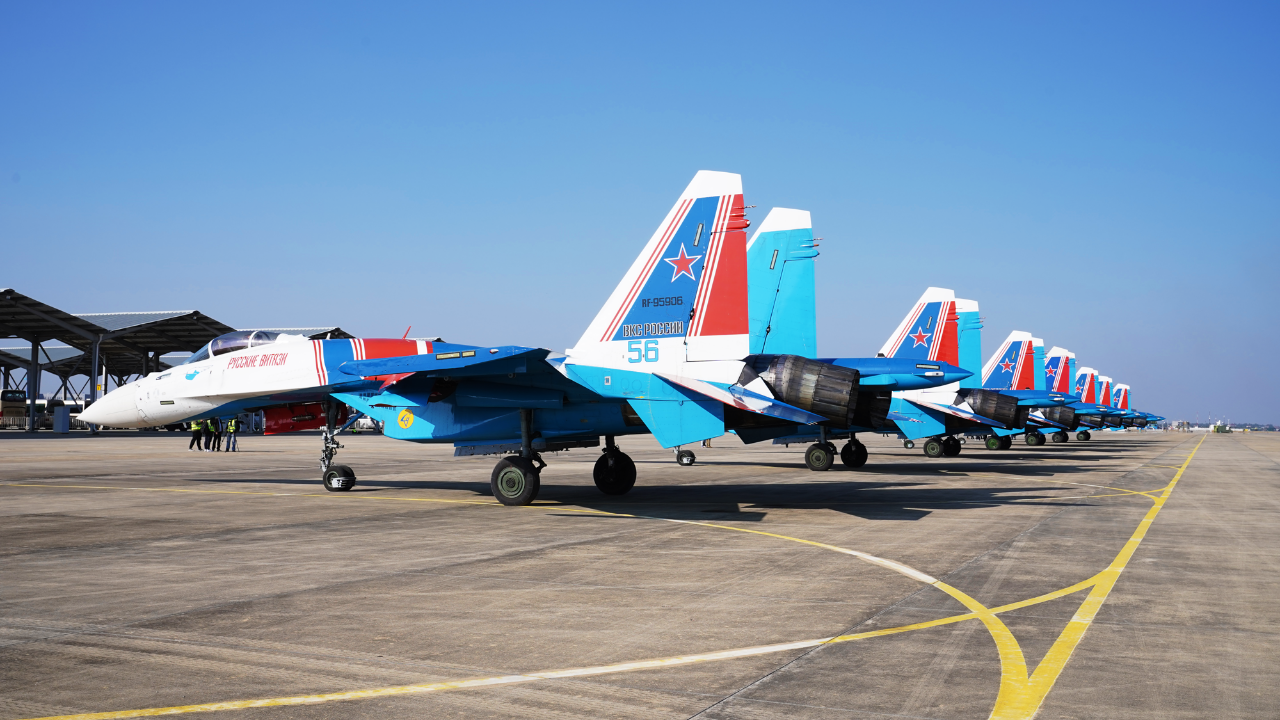俄“勇士”飞抵南昌!2025南昌飞行大会重型战机特技盛宴即将启幕 俄“勇士”飞抵南昌!2025南昌飞行大会重型战机特技盛宴即将启幕