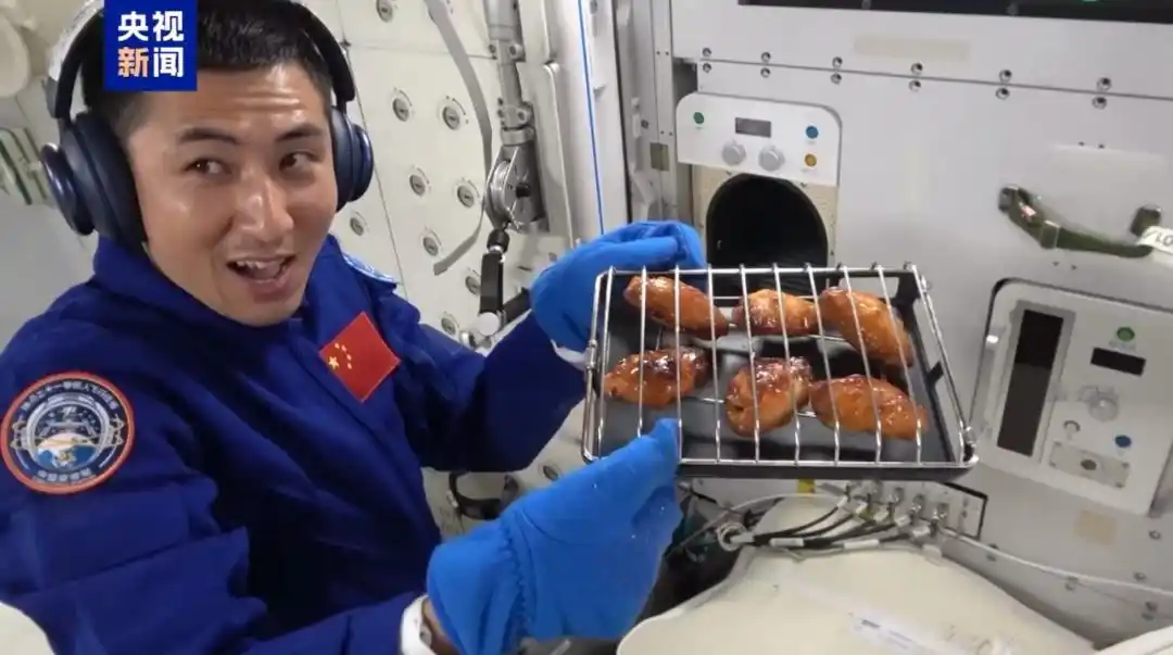 在太空撸串、吃烧烤不是梦!航天员们已经吃得停不下来 在太空撸串、吃烧烤不是梦!航天员们已经吃得停不下来