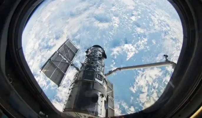 【航化说】熔融二氧化硅玻璃如何守护航天员？