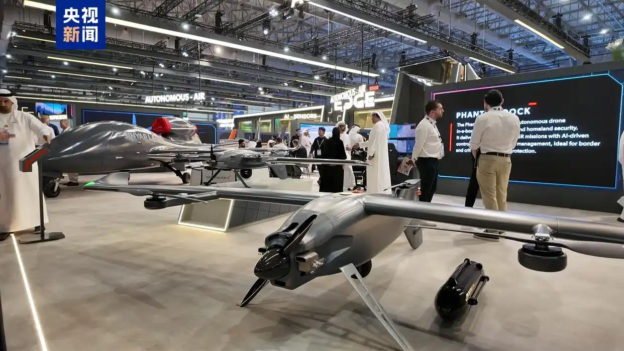 2025迪拜航展开幕 国产大飞机C919中东首秀