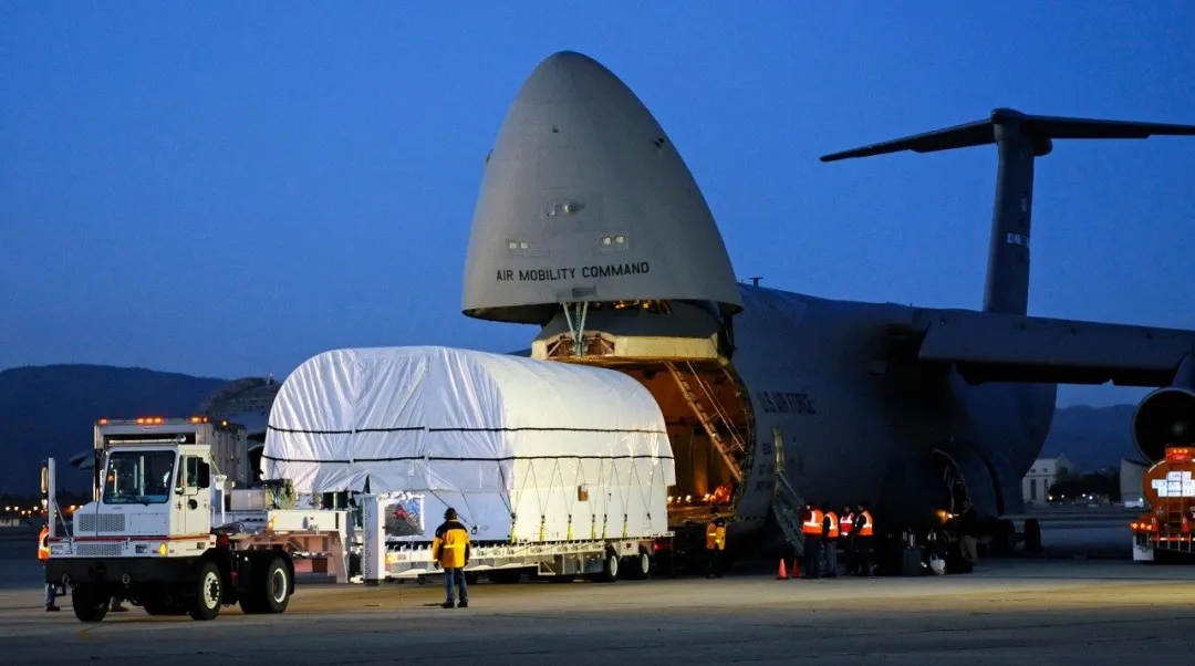 美军规划新战略运输机，如何才能一机取代C-5和C-17？
