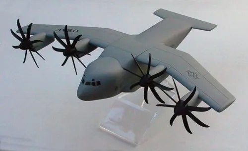 美军规划新战略运输机，如何才能一机取代C-5和C-17？