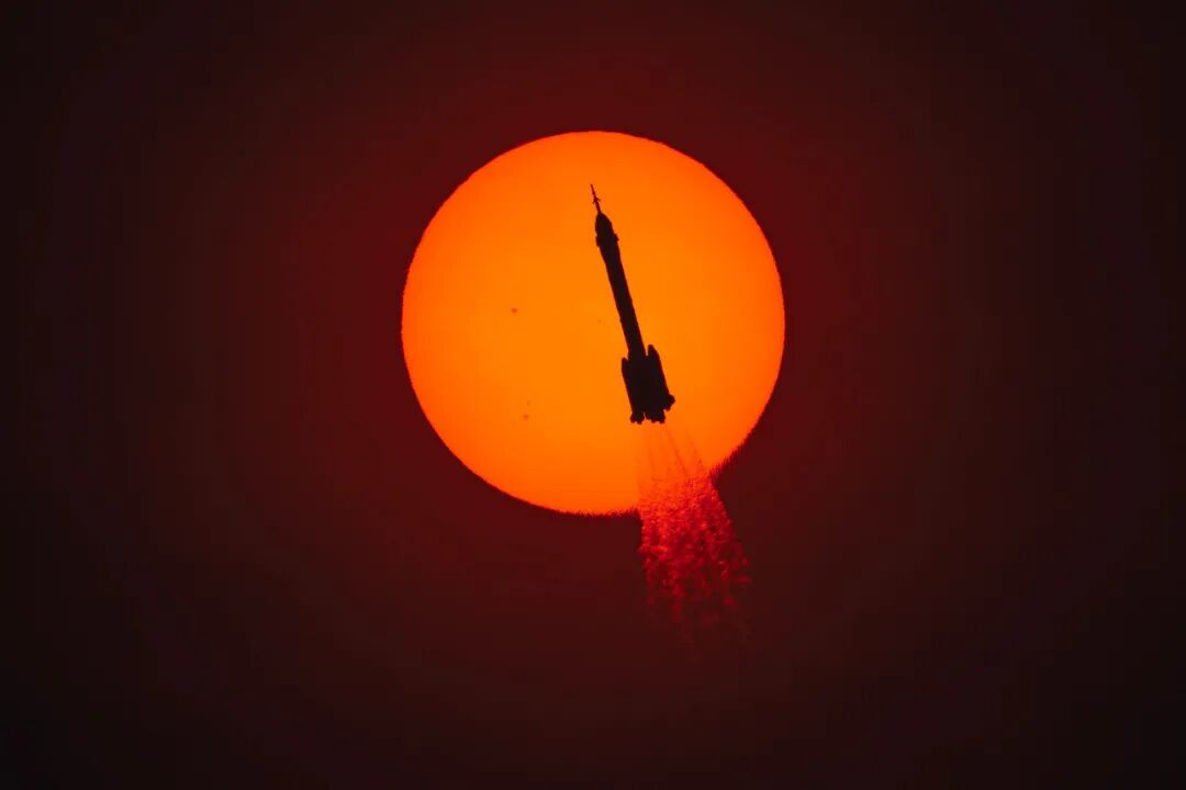 为生命护航 六院强劲液体动力筑起“太空应急大考”坚实保障