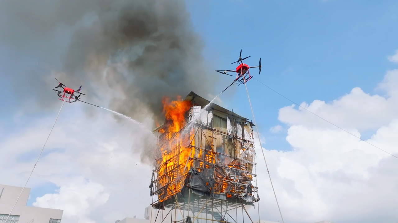 大埔火灾的启示：无人机破解高层灭火难题的挑战与路径
