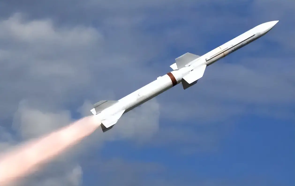 印媒惊呼霹雳-17射程覆盖新德里,巴铁歼-10C配矛破长空 印媒惊呼霹雳-17射程覆盖新德里,巴铁歼-10C配矛破长空