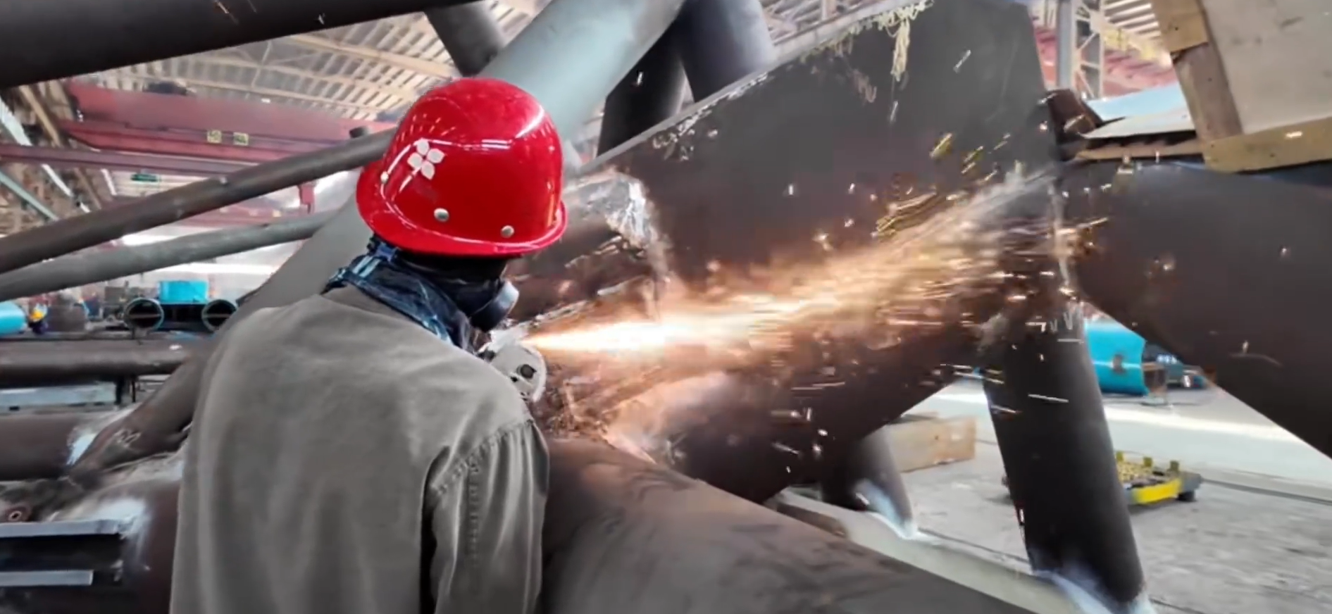 国内首个百吨级“筷子”捕获臂全尺寸原型机完成地面考核试验！