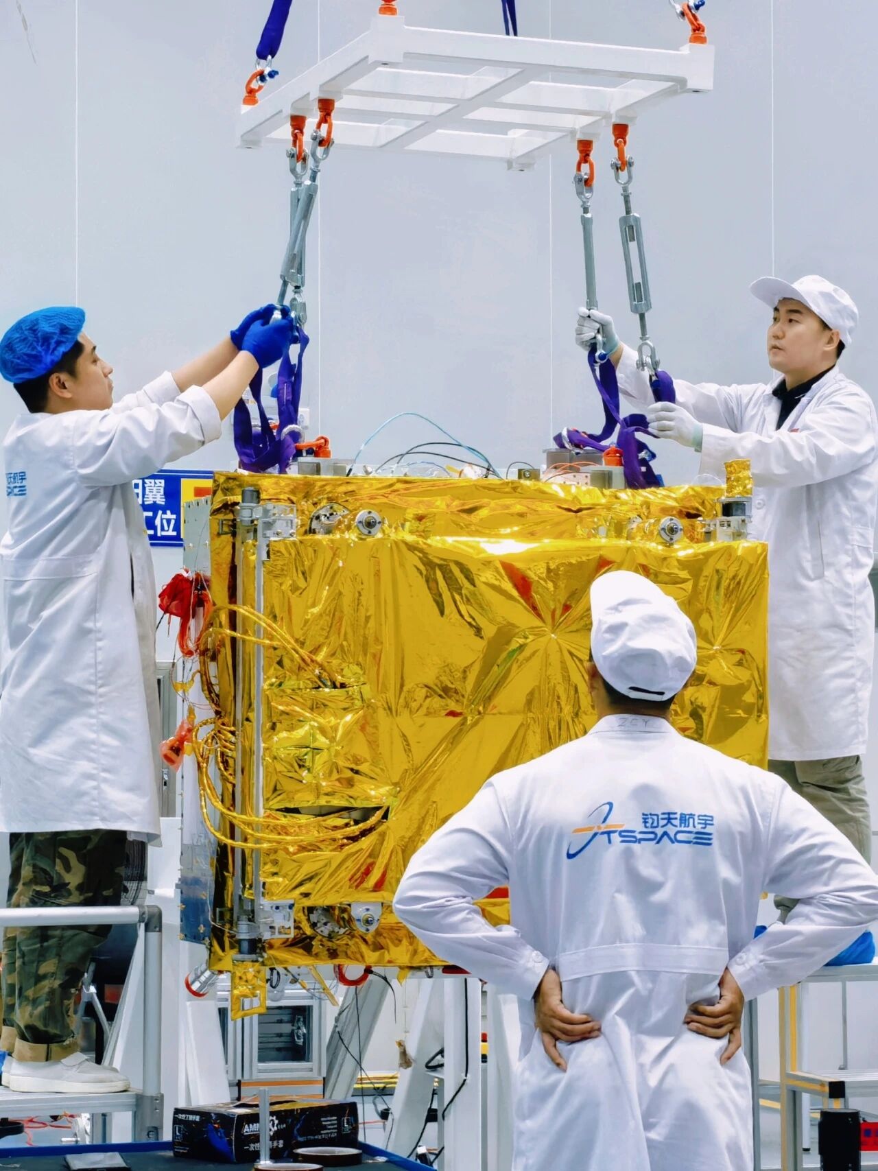 钧天航宇首颗SAR卫星出征酒泉! 钧天航宇首颗SAR卫星出征酒泉!