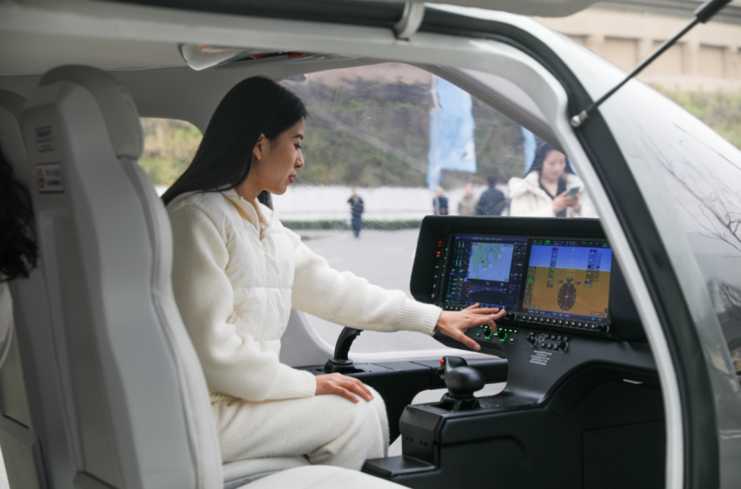 低空文旅新篇章：川渝跨省试飞成功，共织巴蜀“空中走廊”