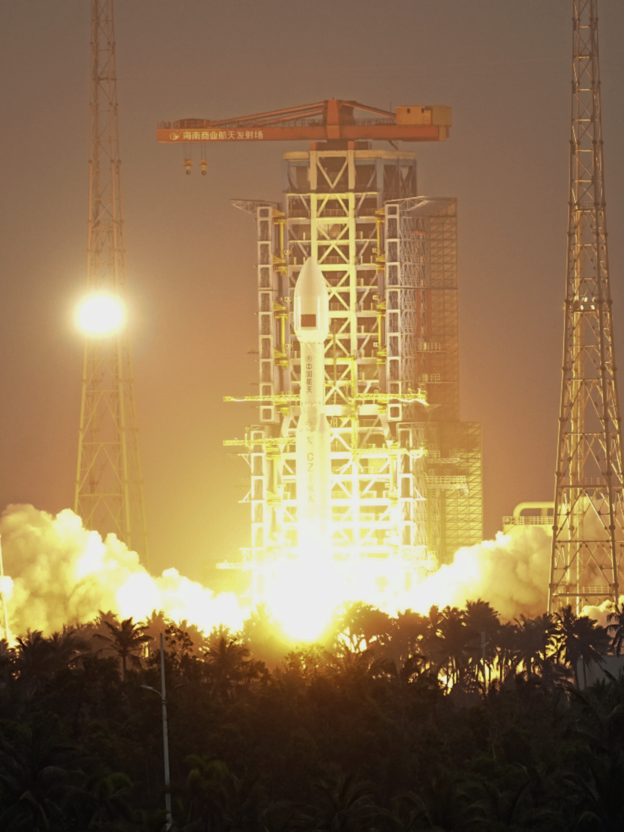 卫星互联网低轨17组卫星升空，长八甲火箭发射效率再提升