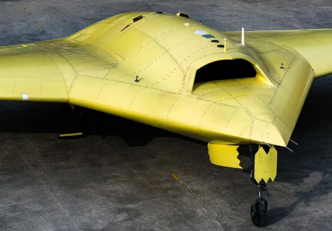 “九天”与“彩虹-7”双星闪耀:中国无人机正式进入“全谱系作战体系”时代 “九天”与“彩虹-7”双星闪耀:中国无人机正式进入“全谱系作战体系”时代