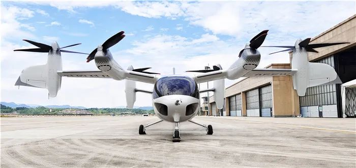 2025年的低空经济领域,哪些“明星”风头无两?哪些应用场景出乎意料? 2025年的低空经济领域,哪些“明星”风头无两?哪些应用场景出乎意料?