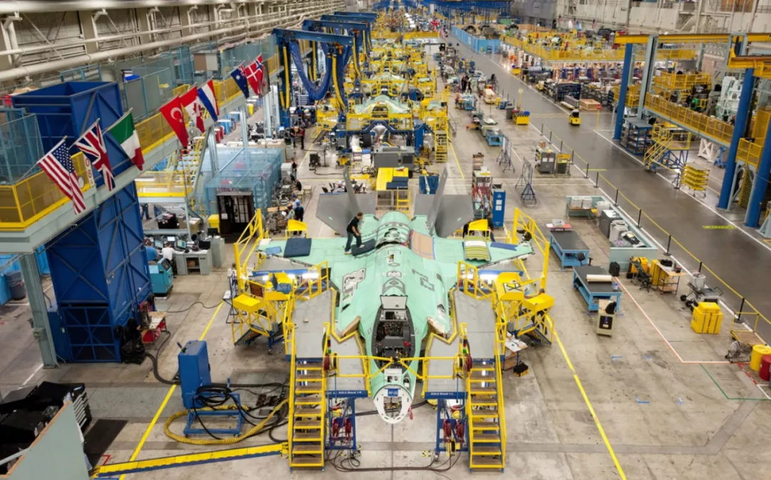 【航化说】往航空涂料里加“酸”加“盐”，真能保护飞机吗？