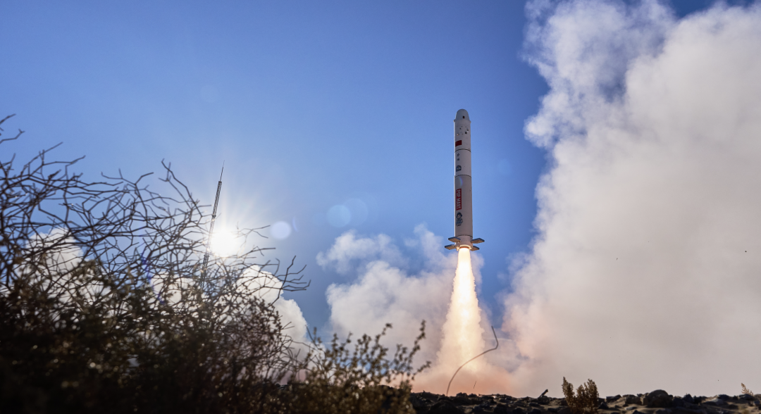 祝贺！力鸿一号首飞成功