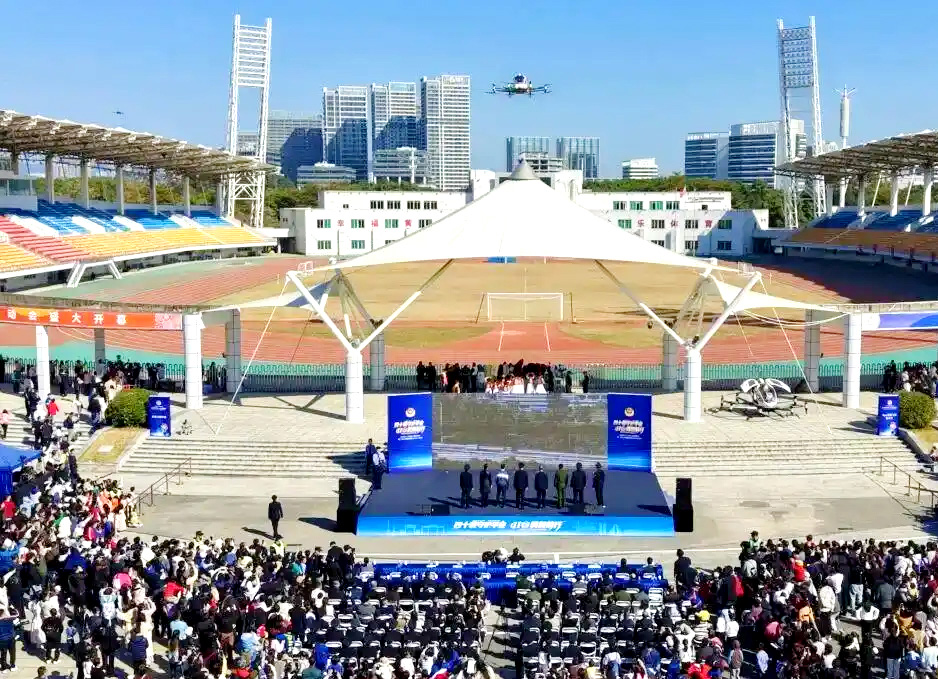 中国首台警用载人无人机在广州黄埔公安入列