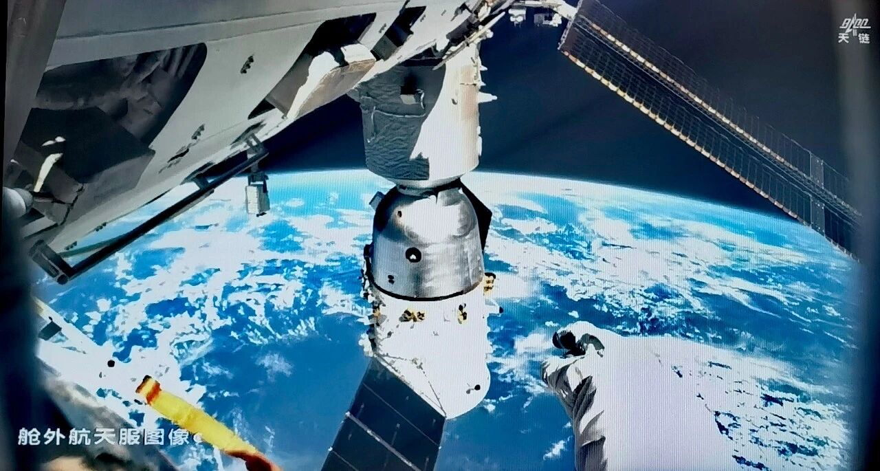 神舟二十号载人飞船即将返回！