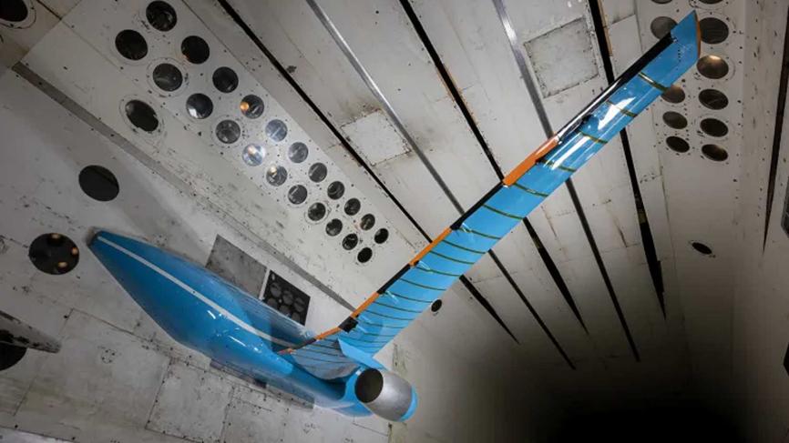 当机翼学会“打太极”：黑科技让飞机在乱流中“躺平”飞行