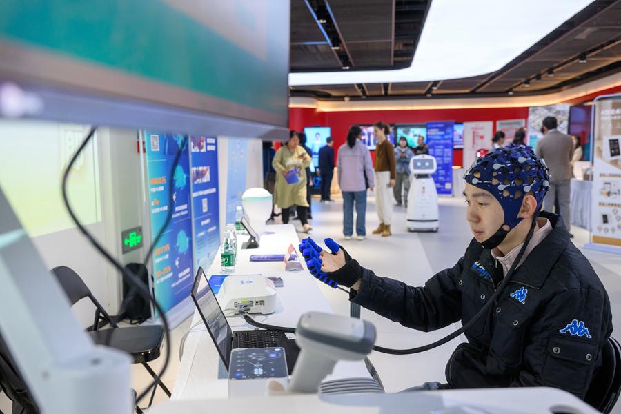 中央定调！多赛道齐发力，点燃未来产业新引擎！