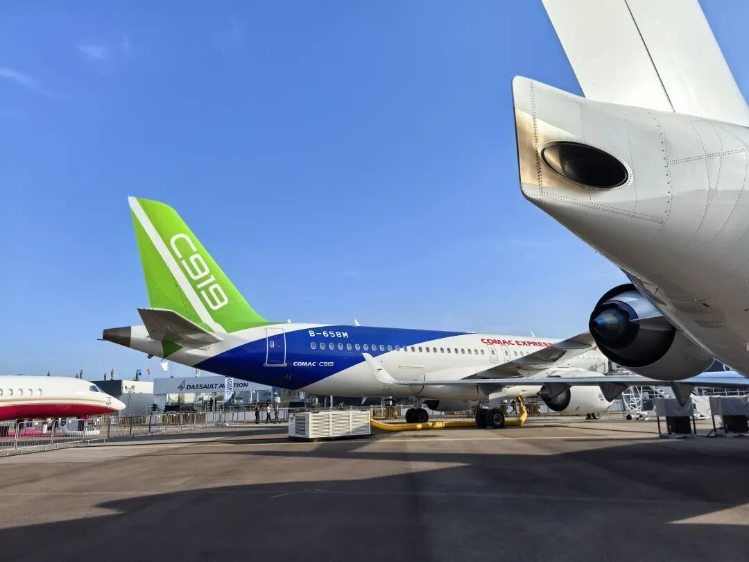 大飞机产业链发展提速！航电系统、航空材料等企业竞相布局