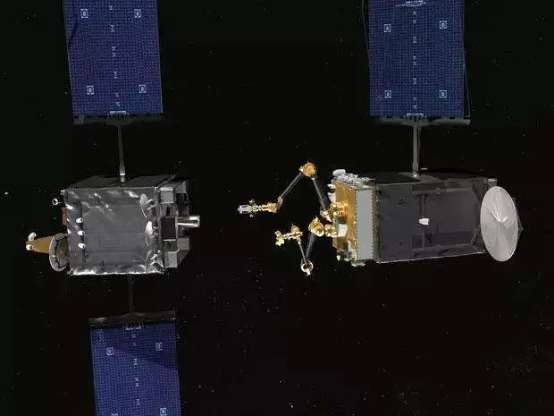 “太空加油站”试验卫星升空：卫星如何“延寿”与“善终”？