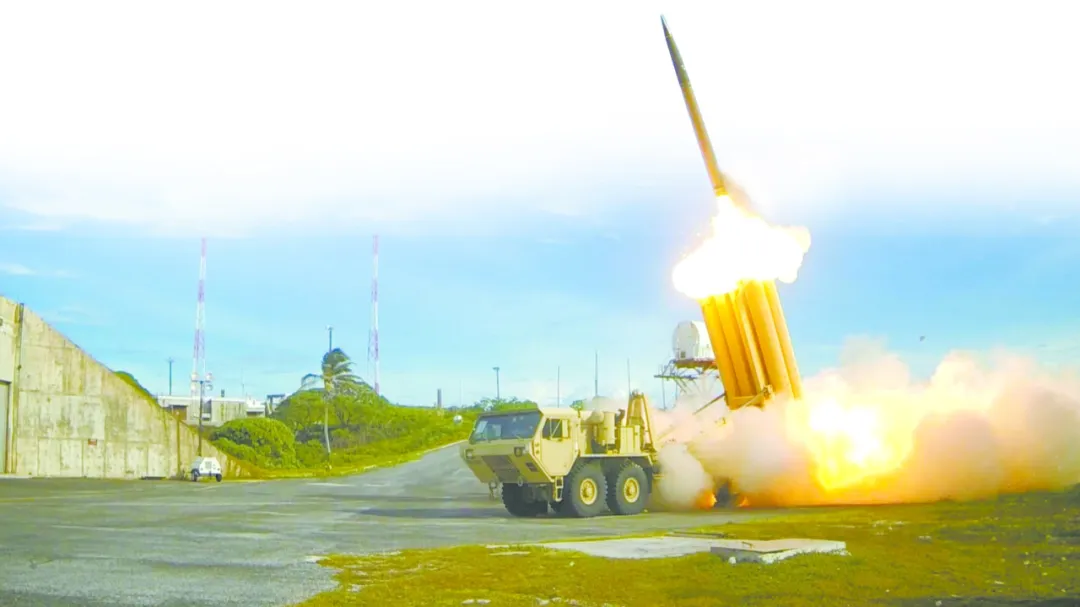 中国用无人机踢足球了，美国却在“偷师”伊朗无人机？