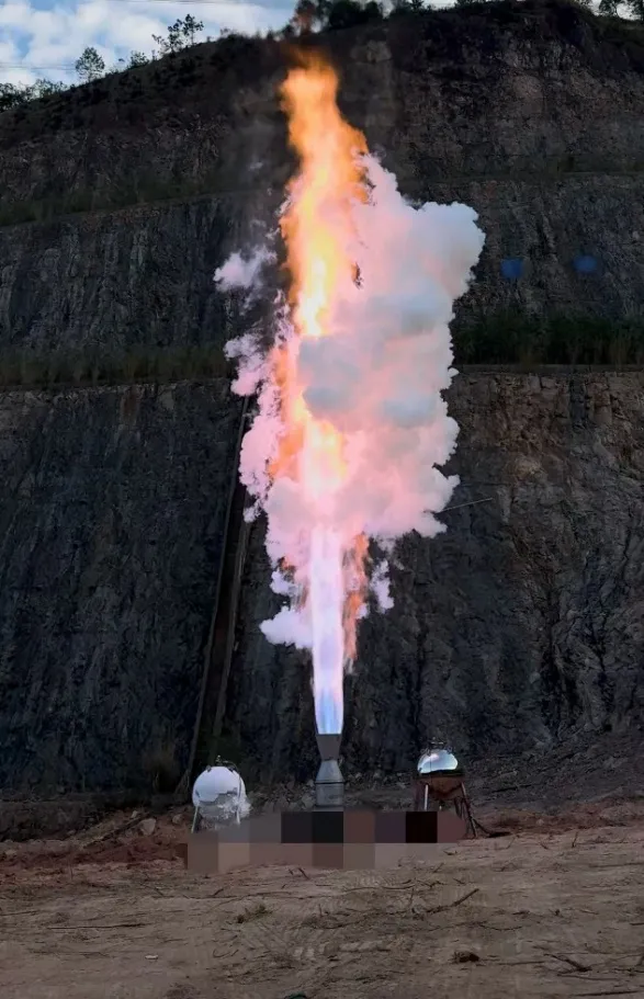 【航化说】不卷“可回收”了？驭龙航天用“一次性”把火箭发射成本打下来