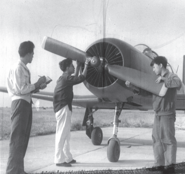 航化档案丨飞机发明58年后,我国“手搓”出了第一副木质螺旋桨 航化档案丨飞机发明58年后,我国“手搓”出了第一副木质螺旋桨