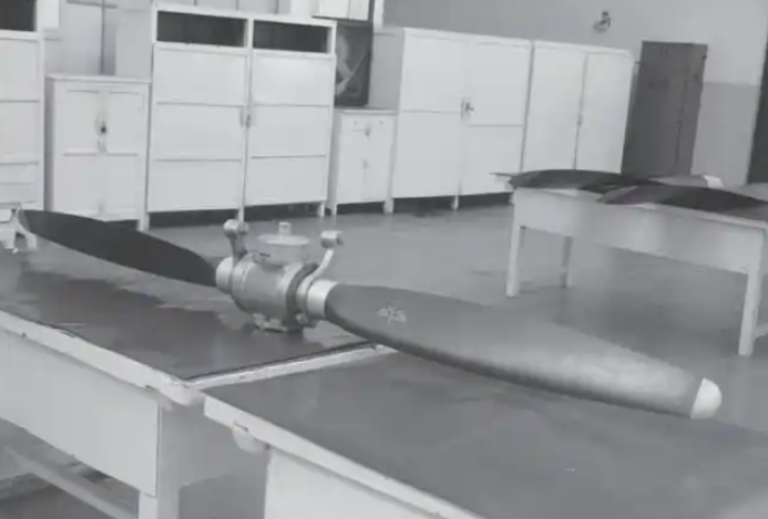 航化档案丨飞机发明58年后,我国“手搓”出了第一副木质螺旋桨 航化档案丨飞机发明58年后,我国“手搓”出了第一副木质螺旋桨