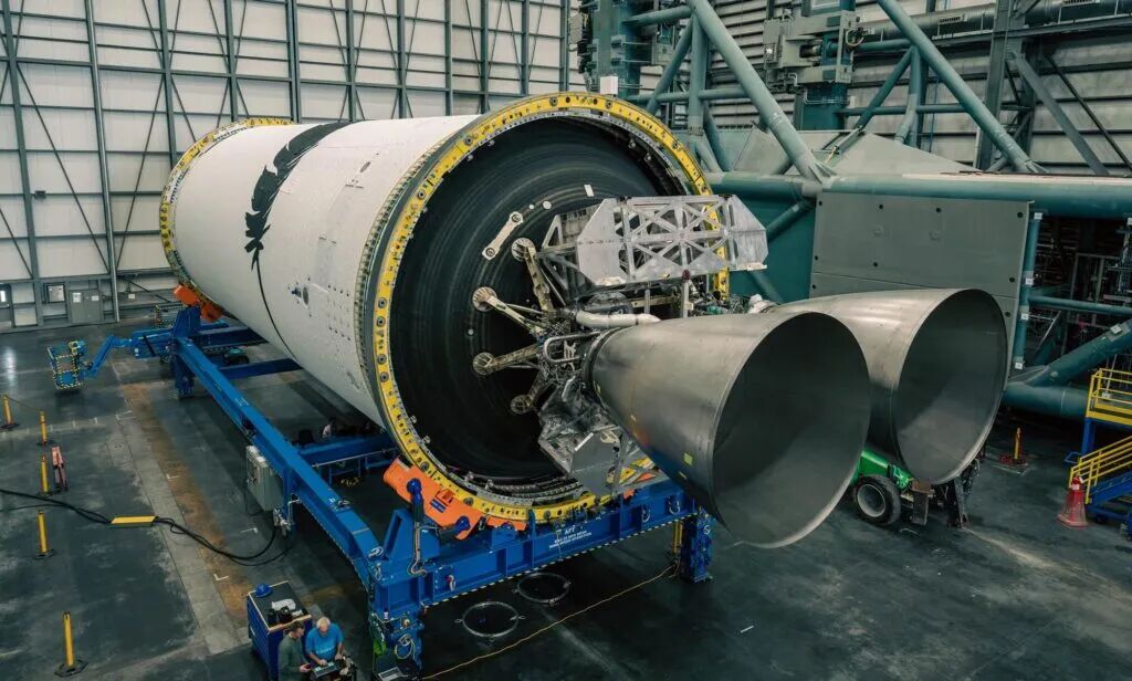 新格伦成功复用，上面级出现异常，卫星或将再入烧毁