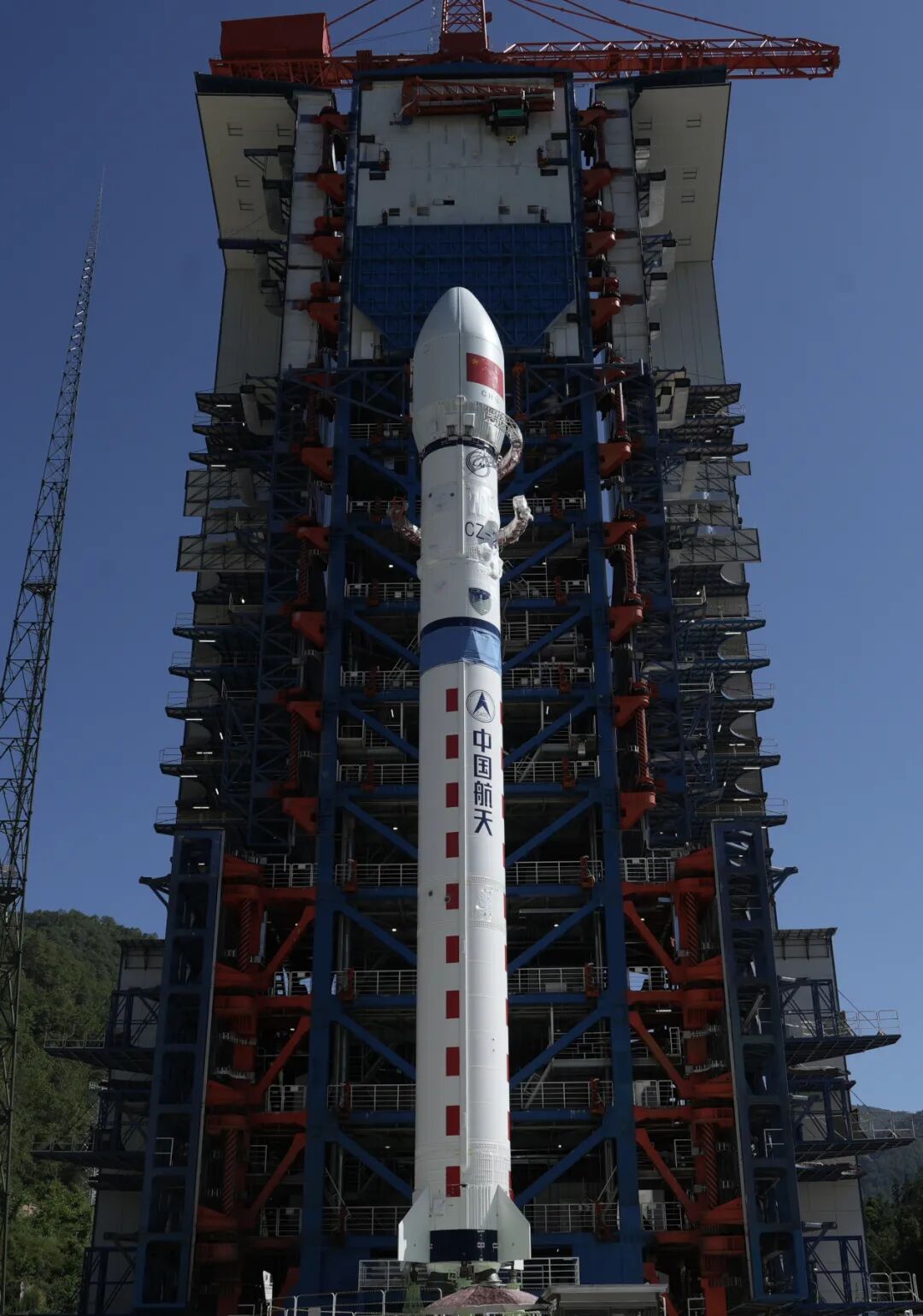 长二丁成功发射卫星互联网技术试验卫星